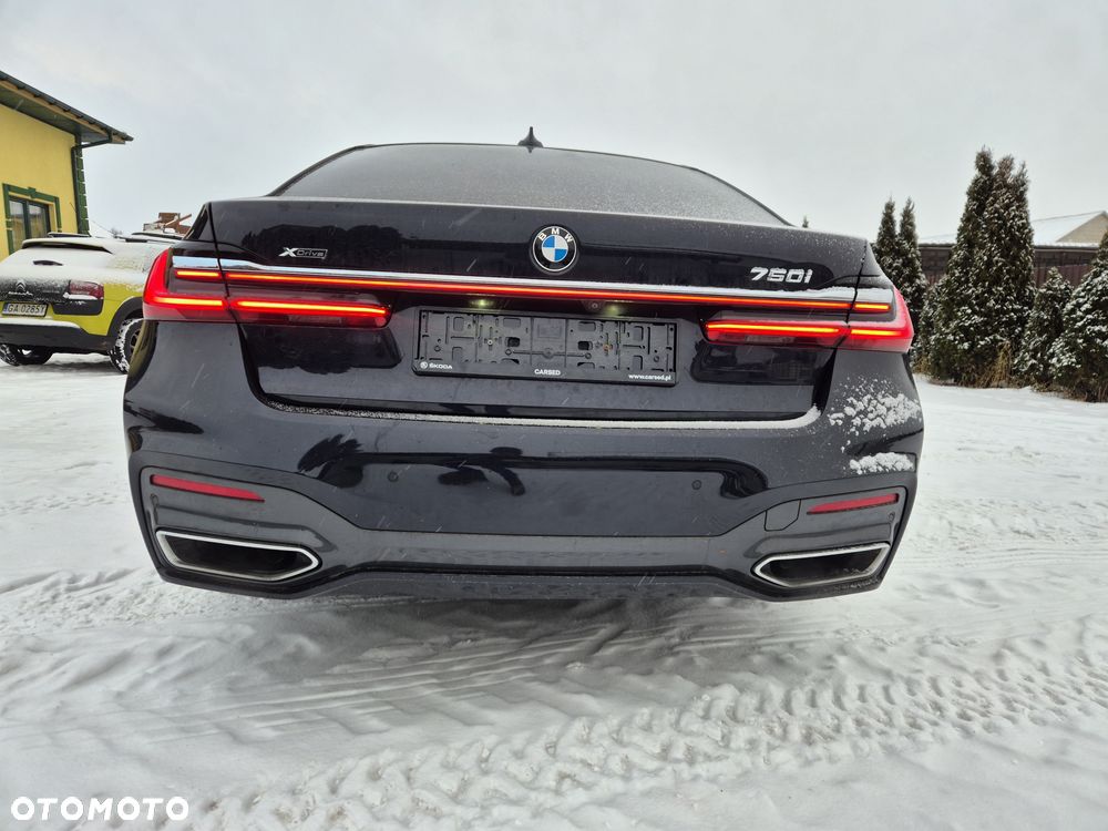 BMW Seria 7 - 8