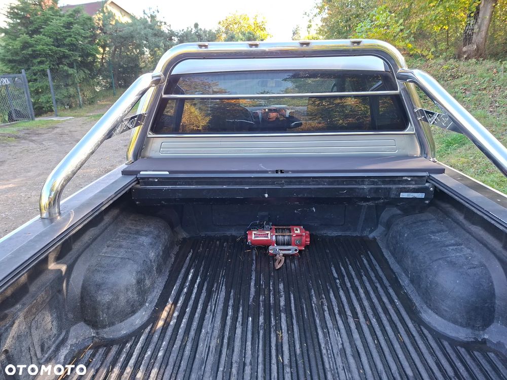 Toyota Hilux 2010 photo 4