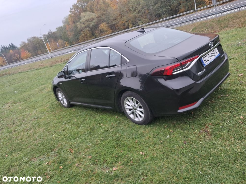 Toyota Corolla - 4