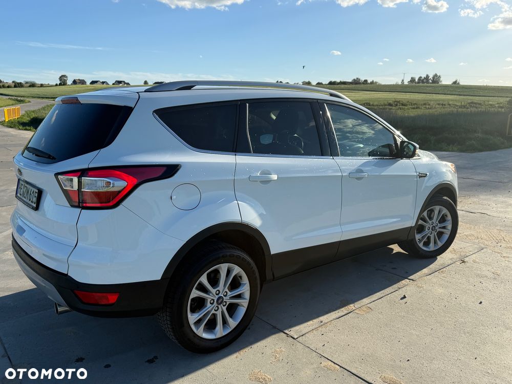 Ford Kuga 2.0 TDCi 2x4 Titanium - 6