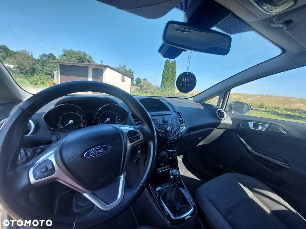 Ford Fiesta - 13