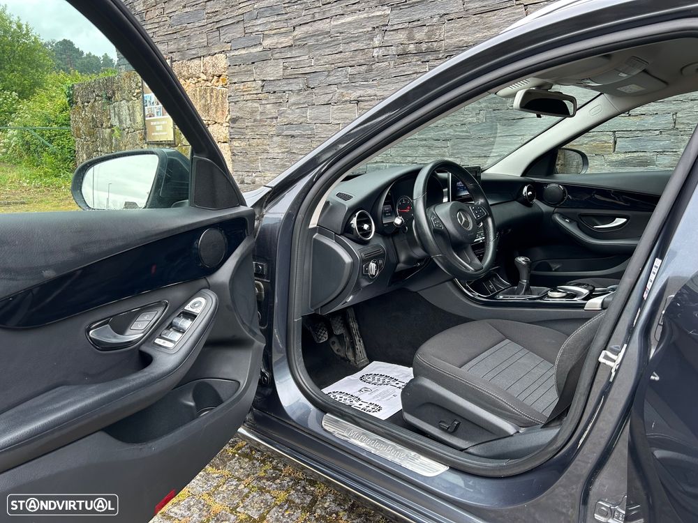 Mercedes-Benz C 200 - 10