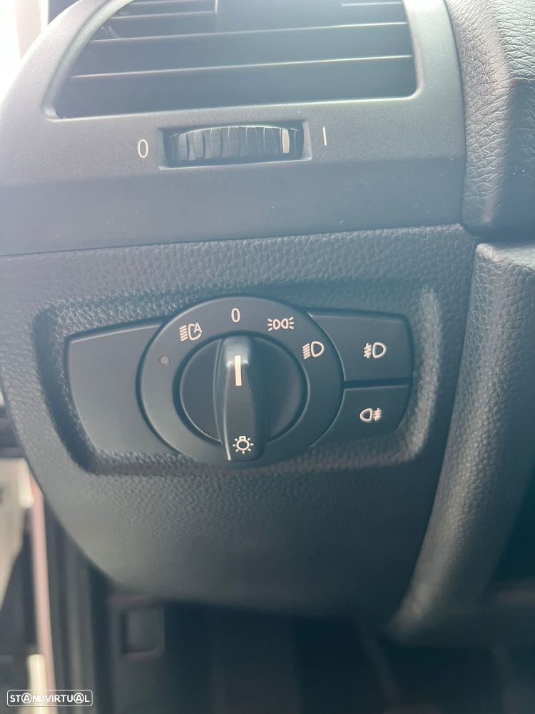 BMW 116 d Pack M - 17