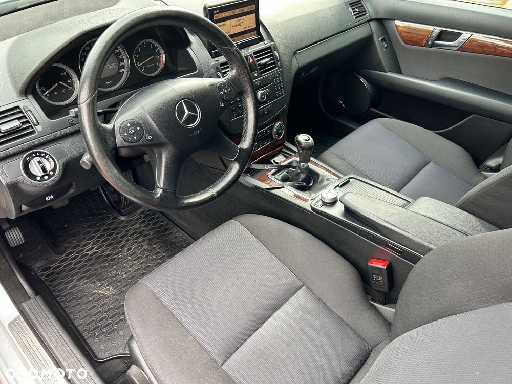 Mercedes-Benz Klasa C 180 Kompressor Classic - 10