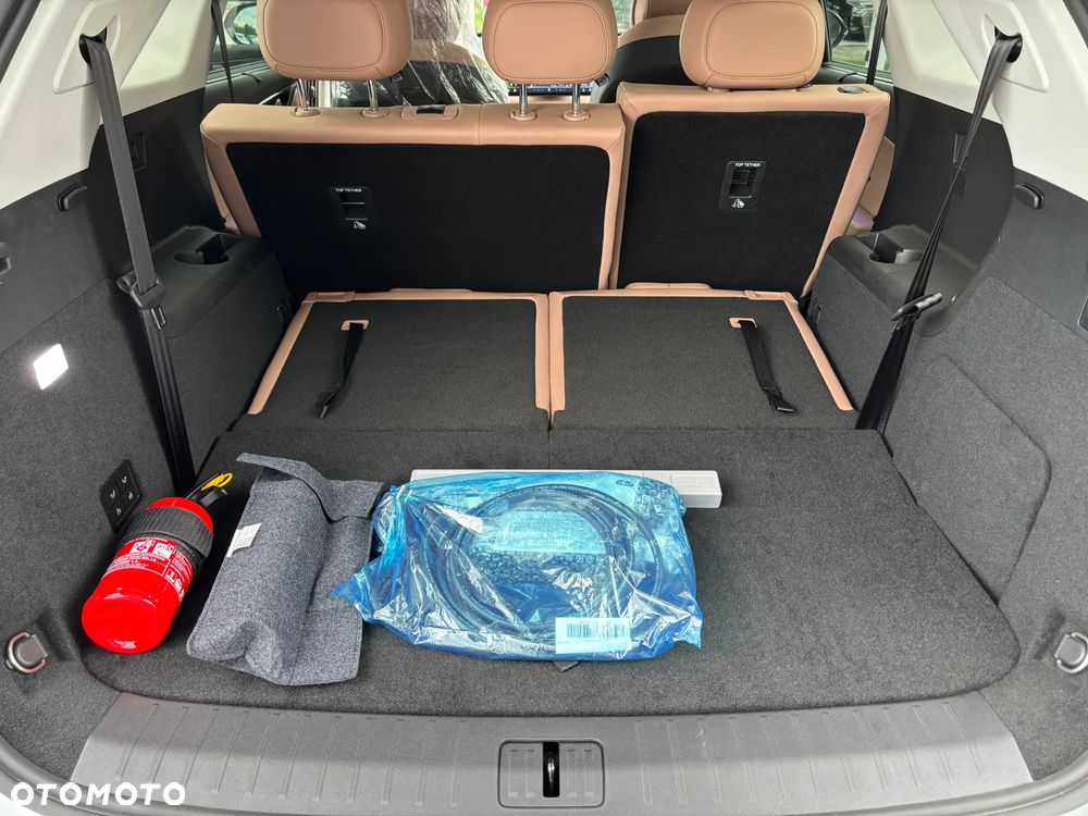 Chery Tiggo 9 1.5 T-GDI Super Hybrid Prestige 3DHT - 36