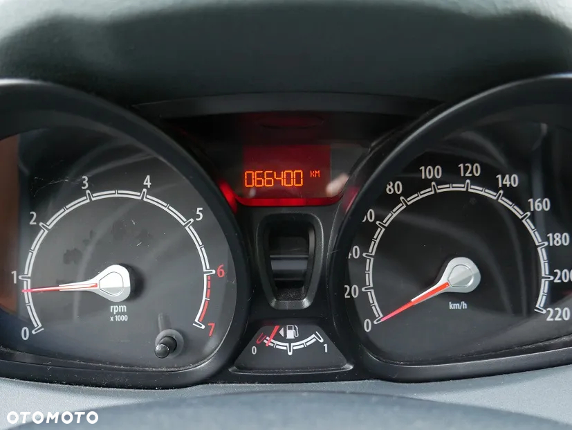 Ford Fiesta - 6