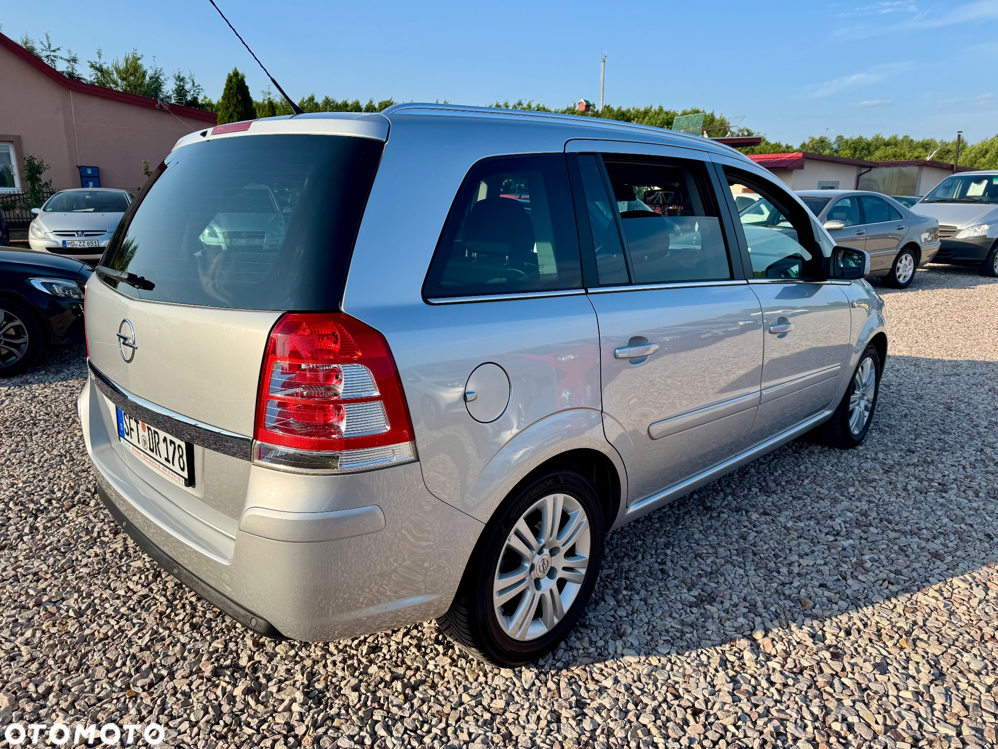 Opel Zafira - 15