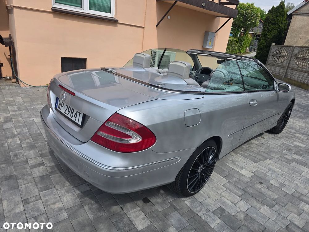 Mercedes-Benz CLK - 26