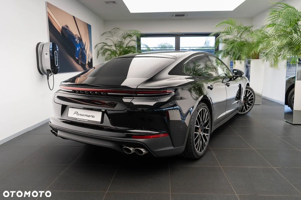 Porsche Panamera 4 E-Hybrid PHEV - 37