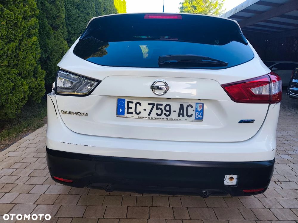 Nissan Qashqai 1.5 dCi N-Connecta - 6