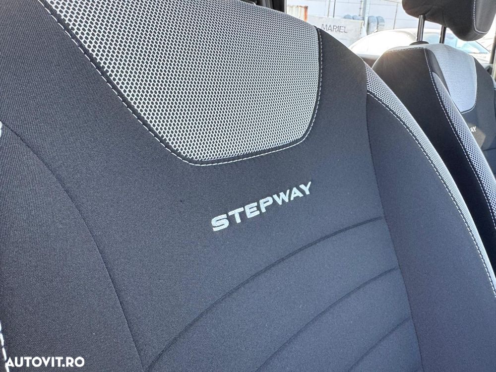 Dacia Lodgy 1.5 Blue dCi Stepway - 13