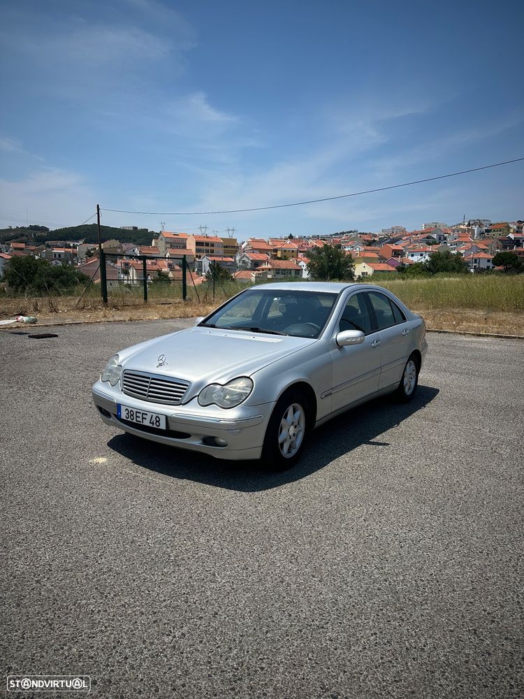 Mercedes-Benz C 220 - 1