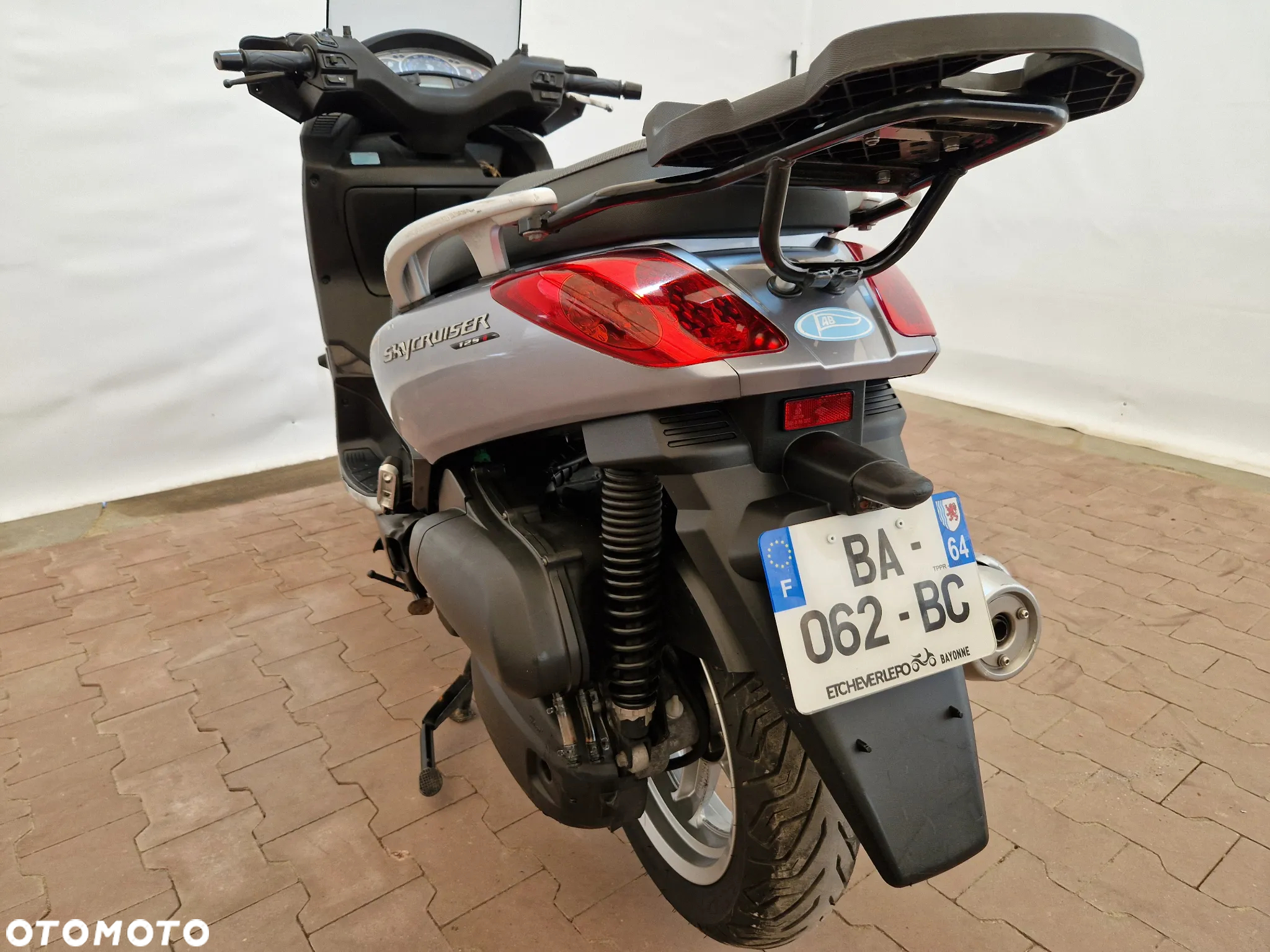 Yamaha X-max - 24