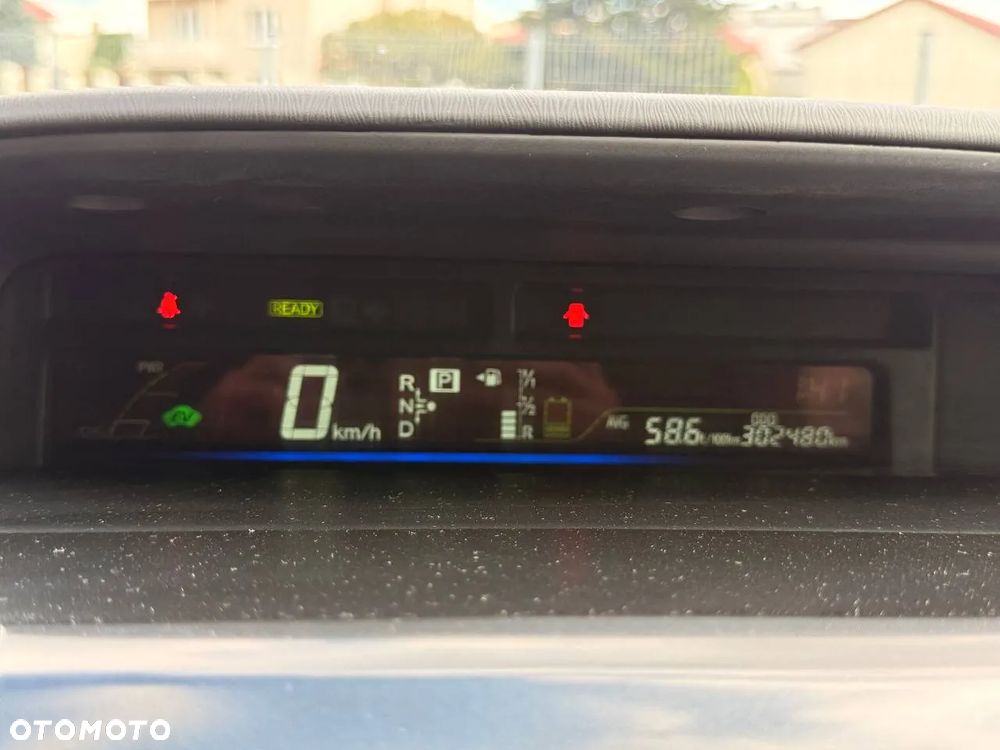 Toyota Prius+ 1.8 HSD Prestige - 9