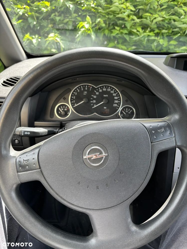 Opel Meriva - 8