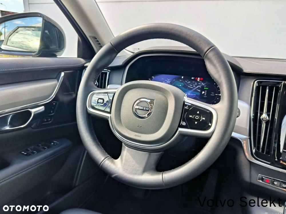 Volvo V90 - 25