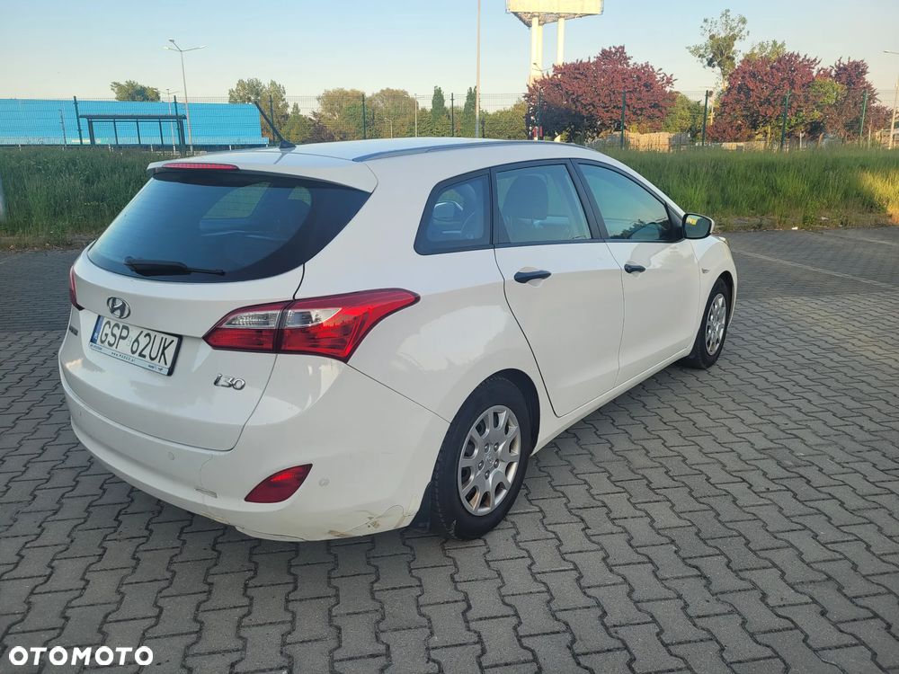 Hyundai i30 1.4 Classic - 6