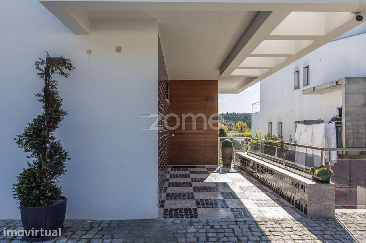 Moradia T4 de luxo em Tábua com piscina e elevador - Grande imagem: 3/58