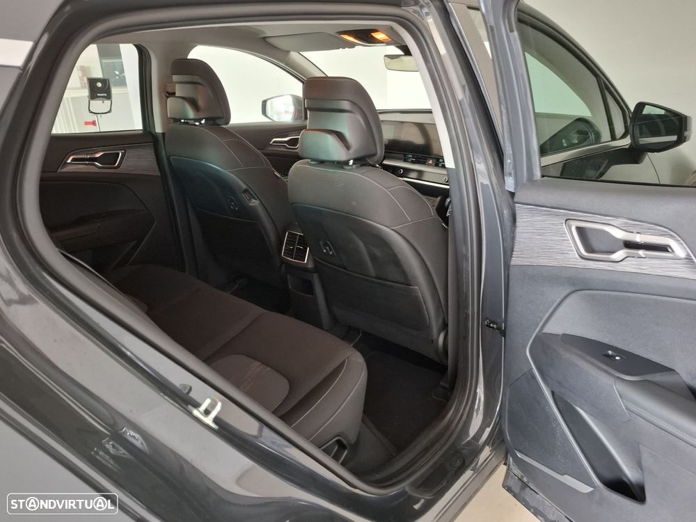 Kia Sportage 1.6 T-GDI Drive - 11
