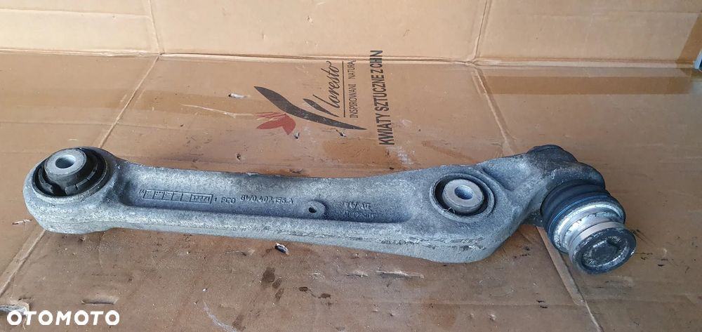 Wahacz prawy przód przedni prawy dolny Audi A4 B9 8W0407156A - 2