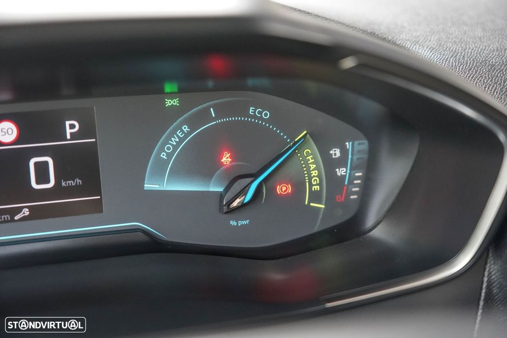 Peugeot 208 1.2 Hybrid Allure e-DCS6 - 26