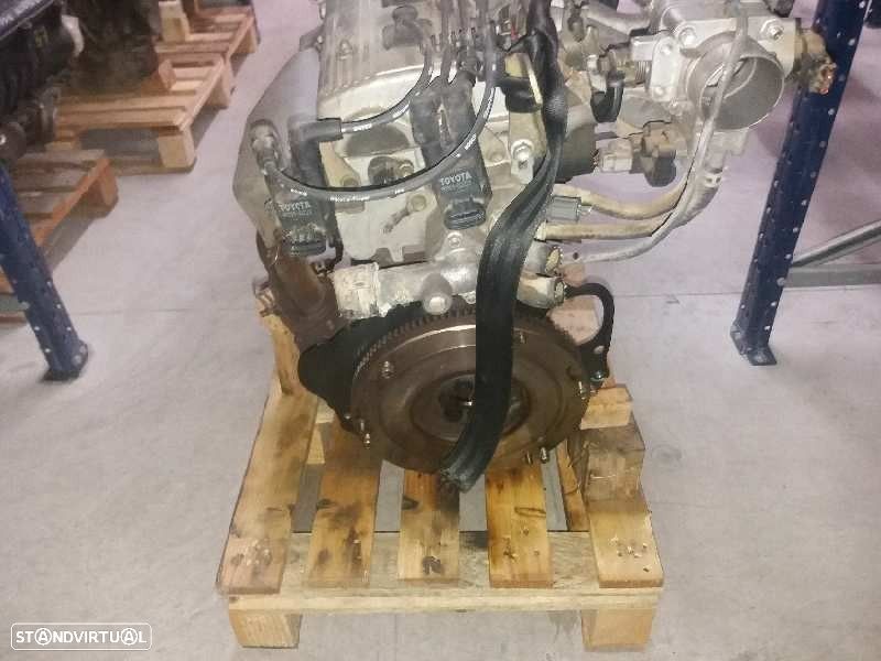 MOTOR COMPLETO TOYOTA AVENSIS 2000 - 3