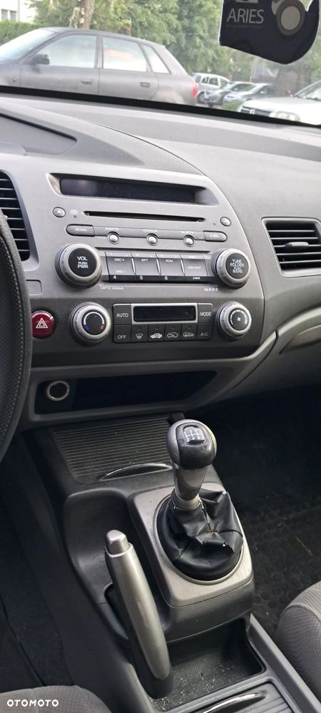 Honda Civic 1.8 Comfort - 14