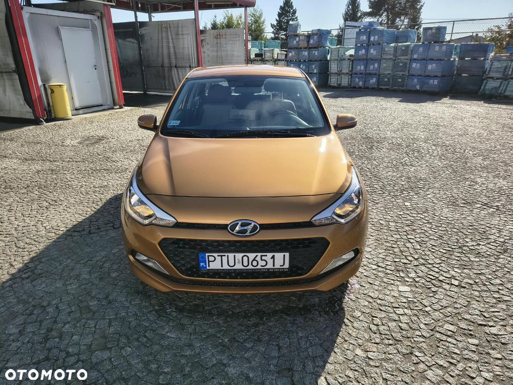 Hyundai I20 2015 photo 3