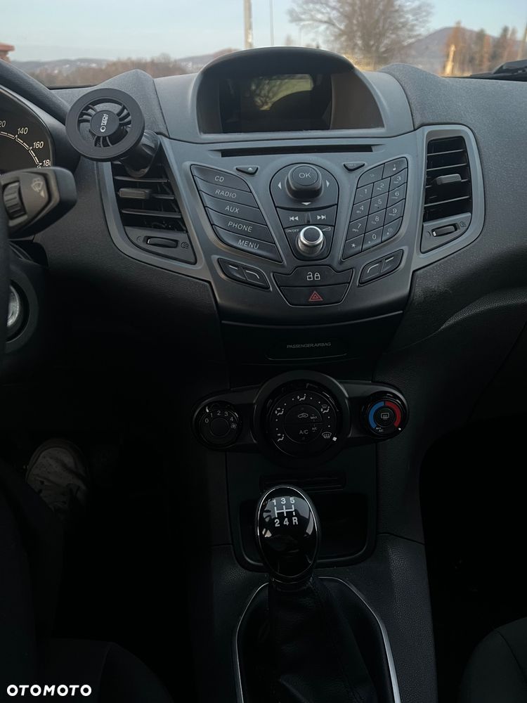 Ford Fiesta - 7