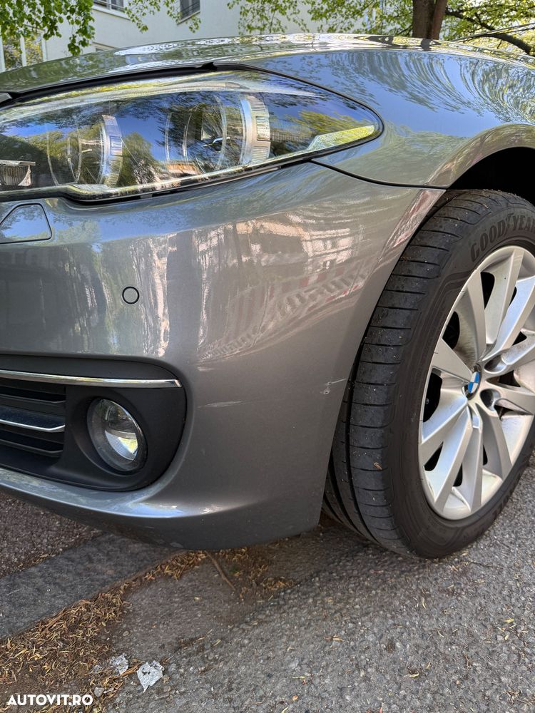 BMW Seria 5 525d xDrive AT - 24
