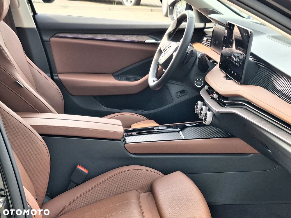 Skoda Superb 2.0 TDI SCR 4x4 L&K DSG - 38