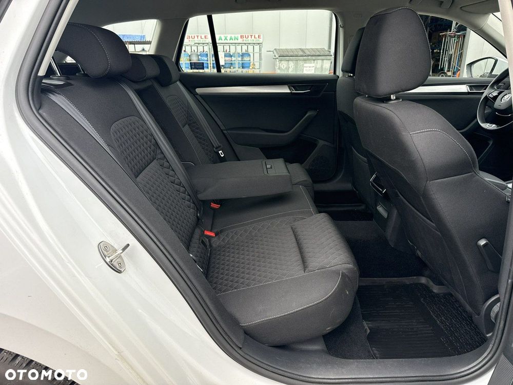 Skoda Superb 2.0 TSI Ambition DSG - 19