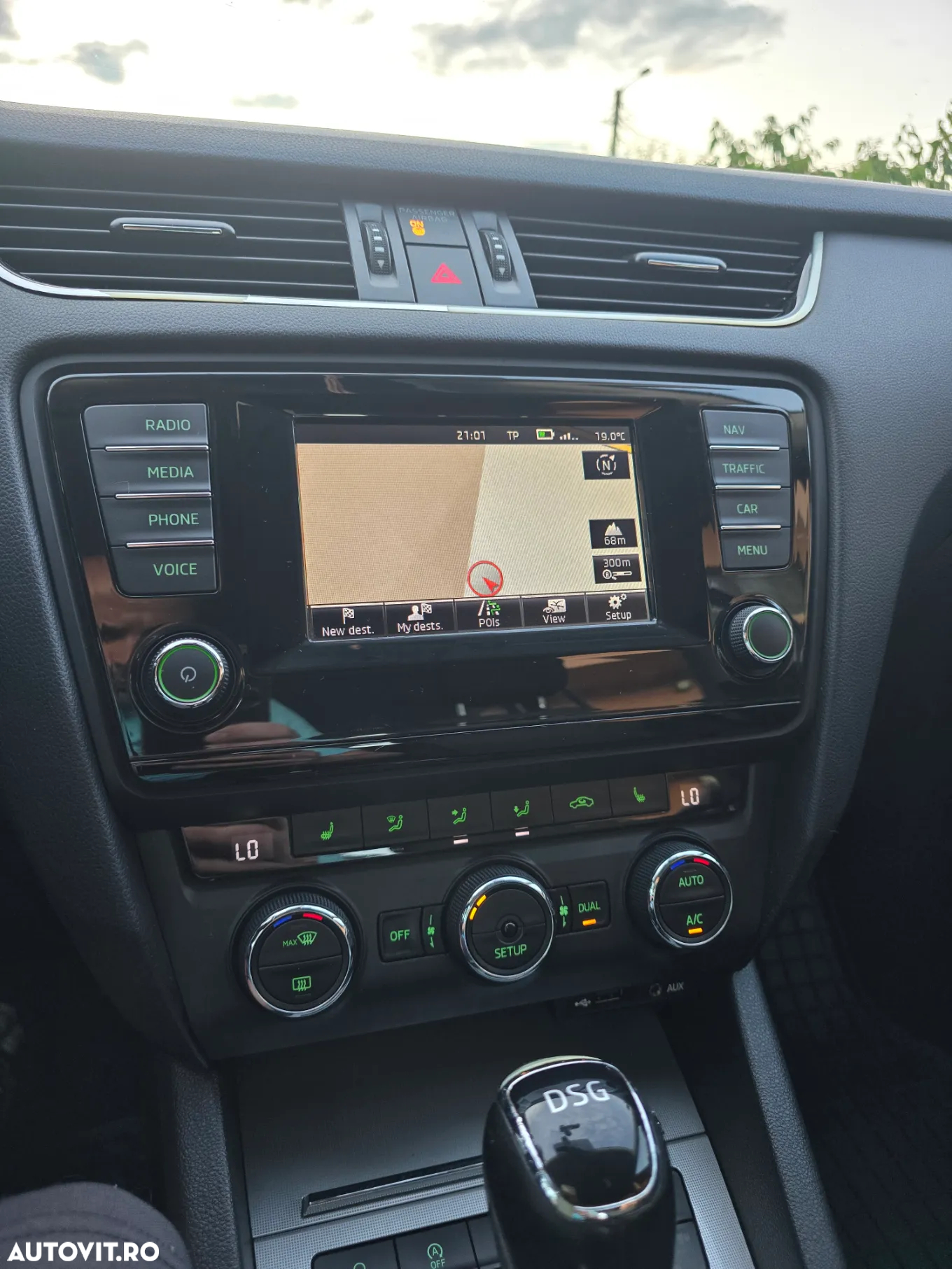 Skoda Octavia 2.0 TDI DSG Ambition - 9