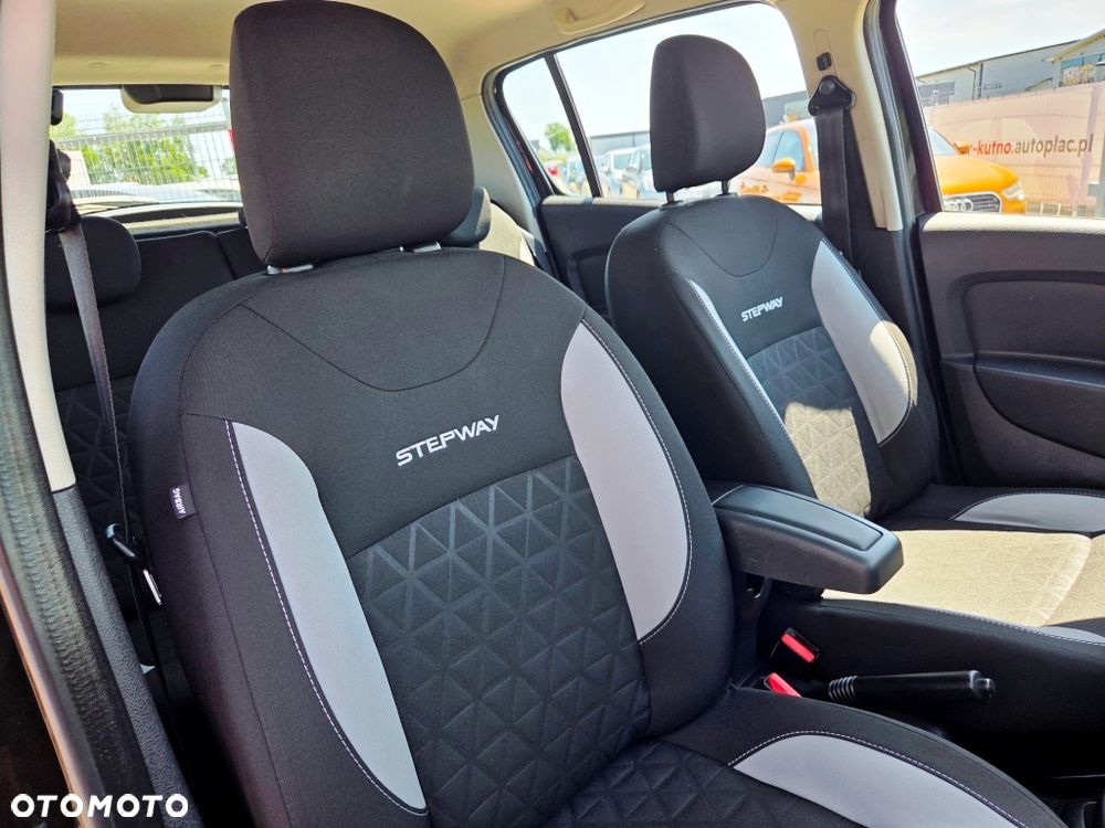 Dacia Sandero Stepway TCe 90 Prestige - 34