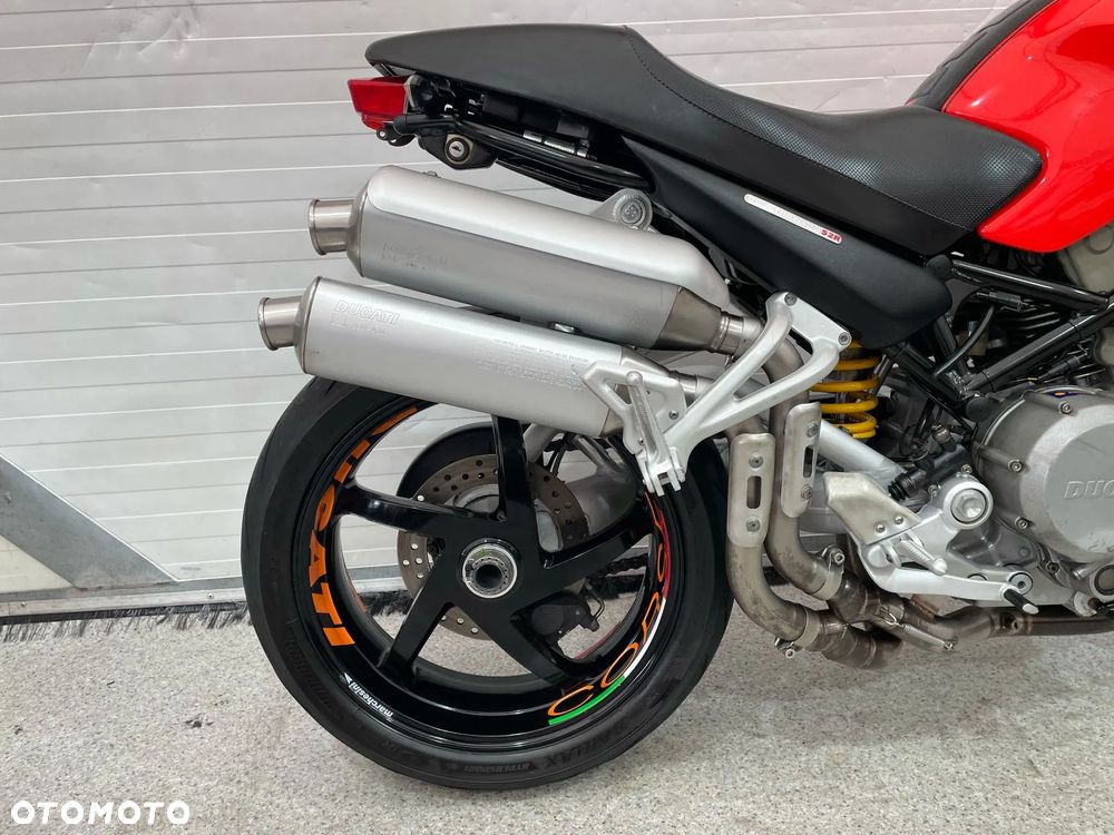 Ducati Monster - 24