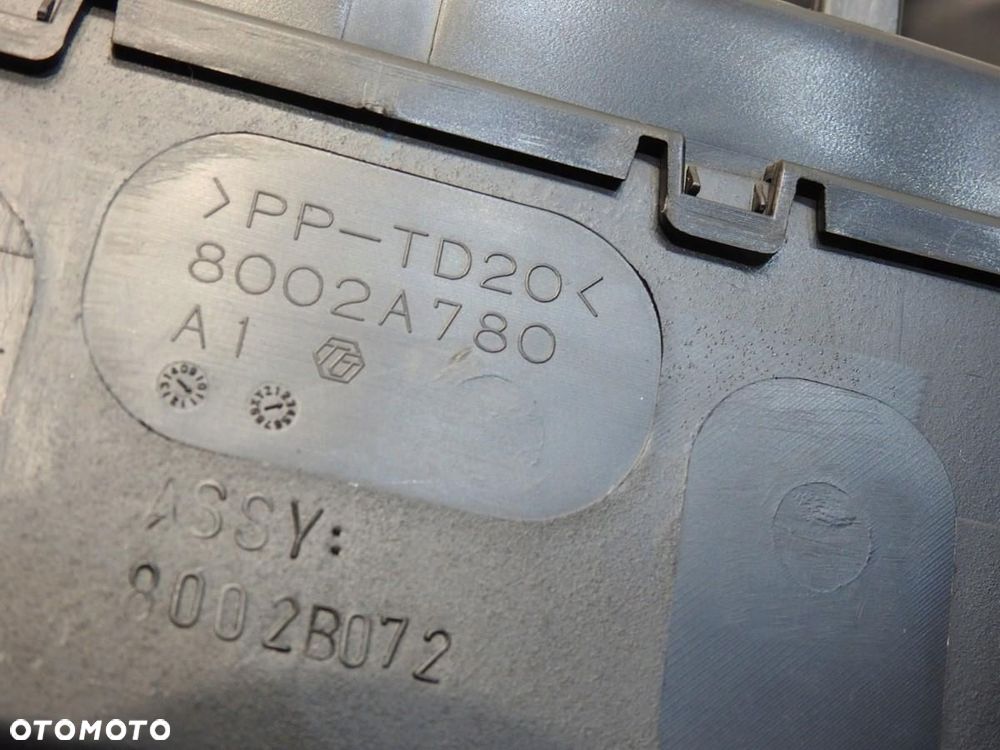 RAMKA TUNEL ŚRODKOWY MITSUBISHI ASX 8002A780 - 5