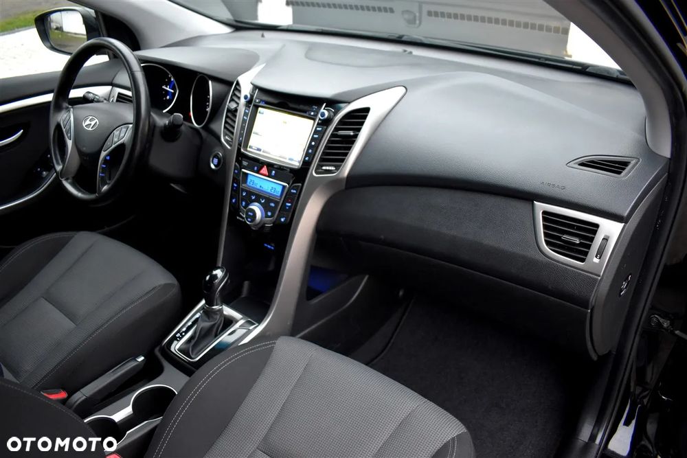 Hyundai i30 Kombi 1.6 CRDI Passion Plus - 23