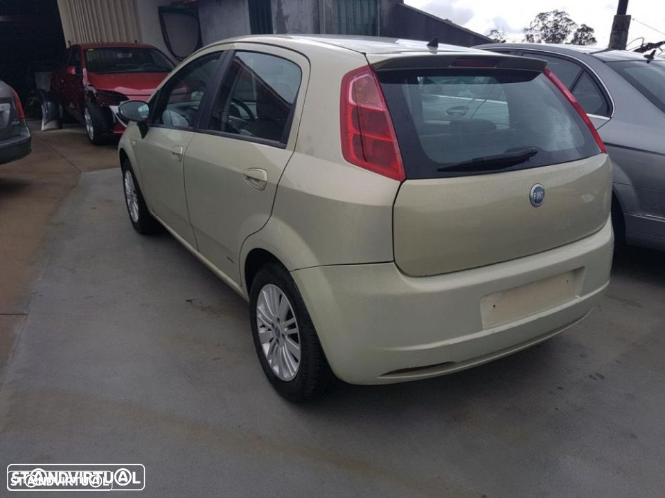 Fiat Grande Punto Mjt para peças - 2