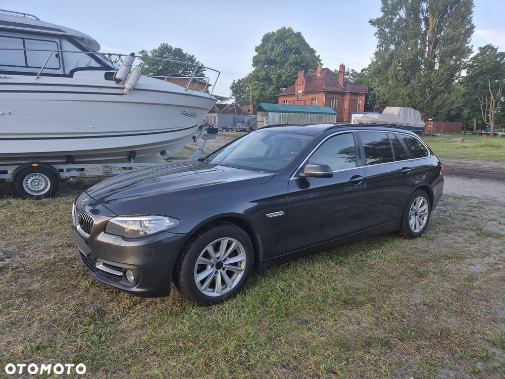 BMW Seria 5 520d xDrive - 2