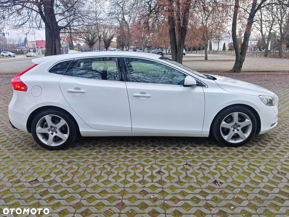 Volvo V40 T2 - 8