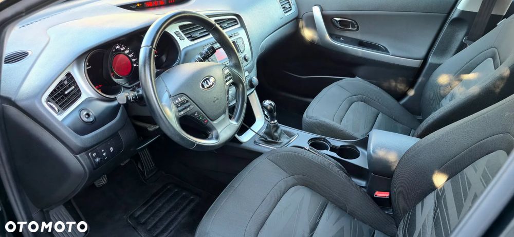 Kia Ceed 1.6 GDI Dream Team Edition - 7