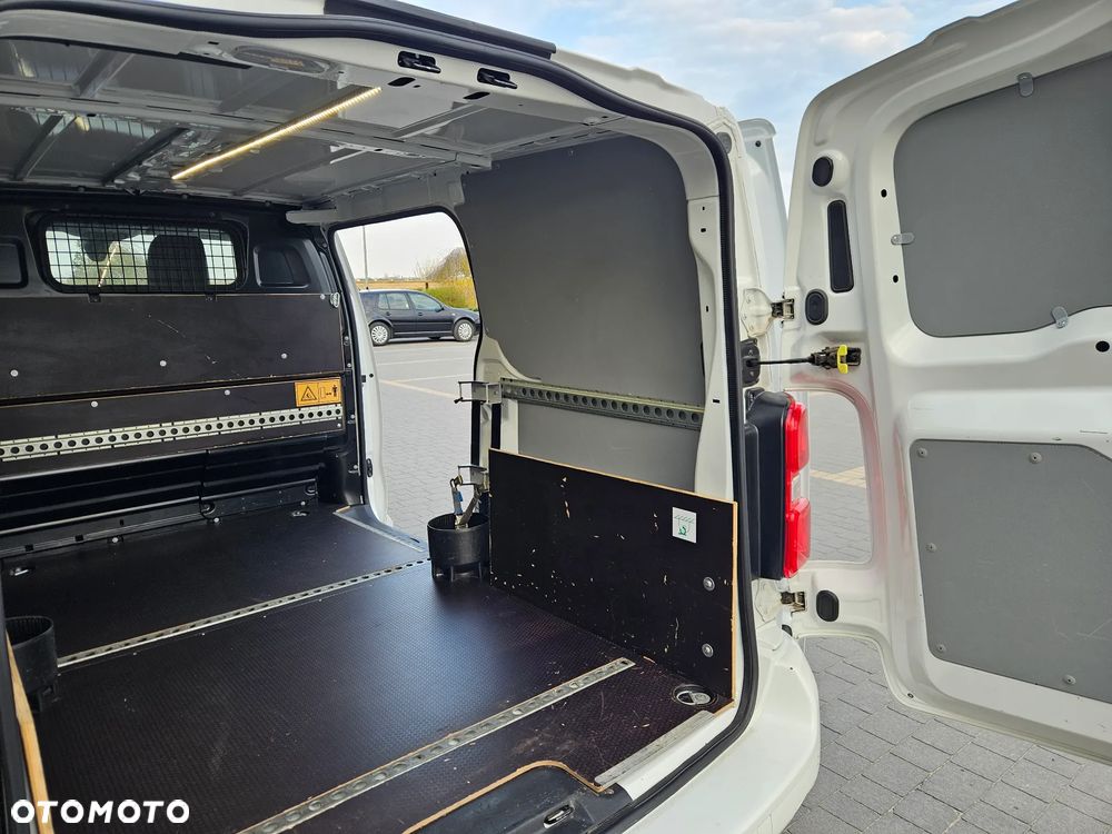 Peugeot Expert Jumper Scudo Proace Combo - 17