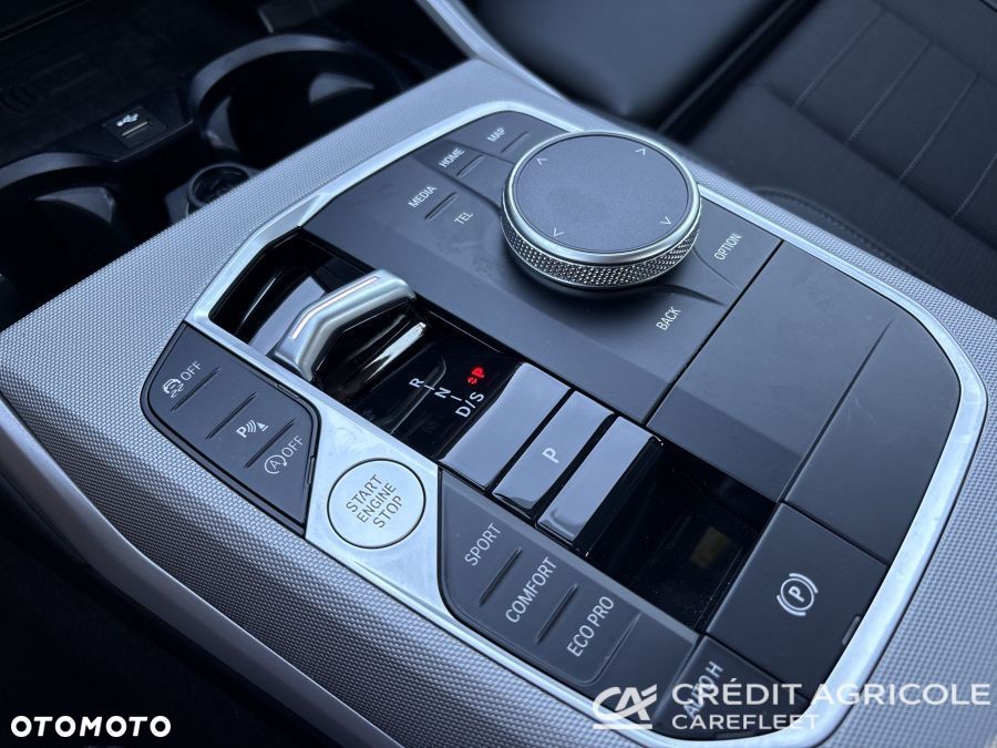 BMW Seria 3 318i - 29