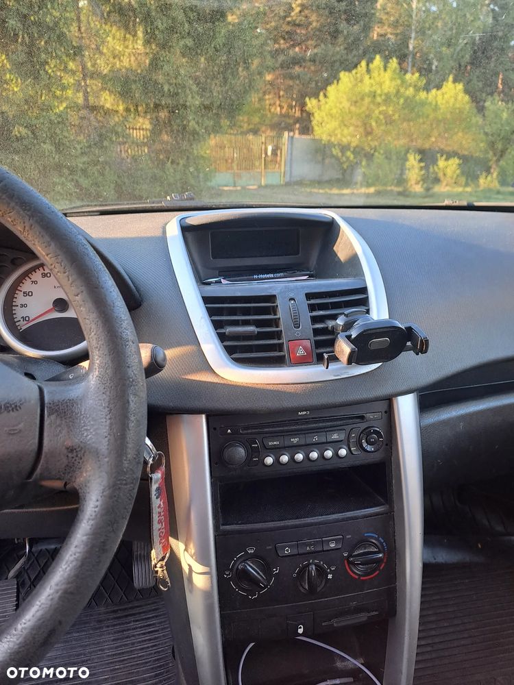 Peugeot 207 1.6 HDi - 9