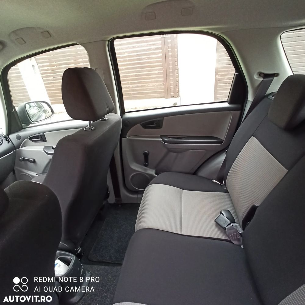 Suzuki SX4 - 13