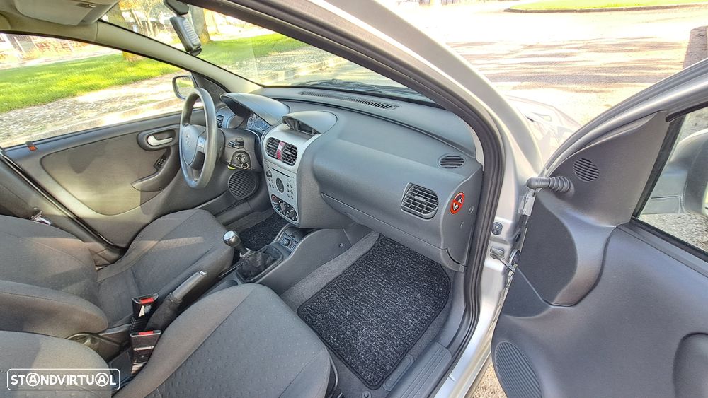 Opel Corsa - 11