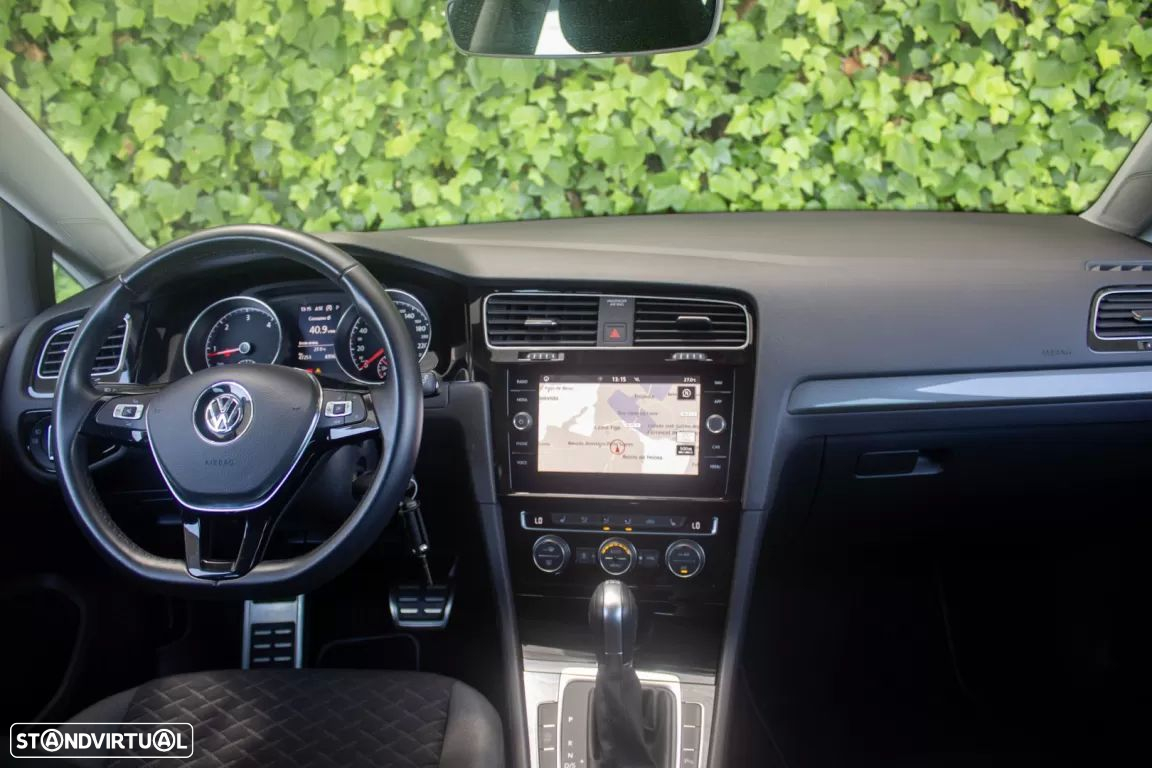 VW Golf 1.6 TDI Confortline DSG - 14