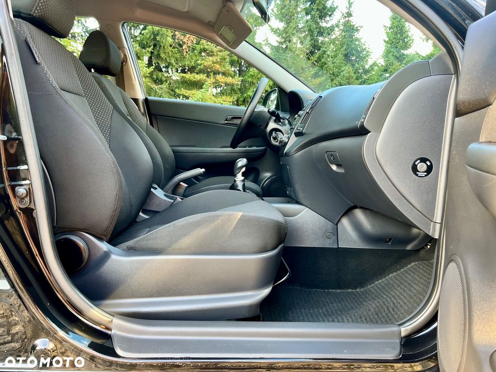 Hyundai i30 1.4 Blue Comfort - 29