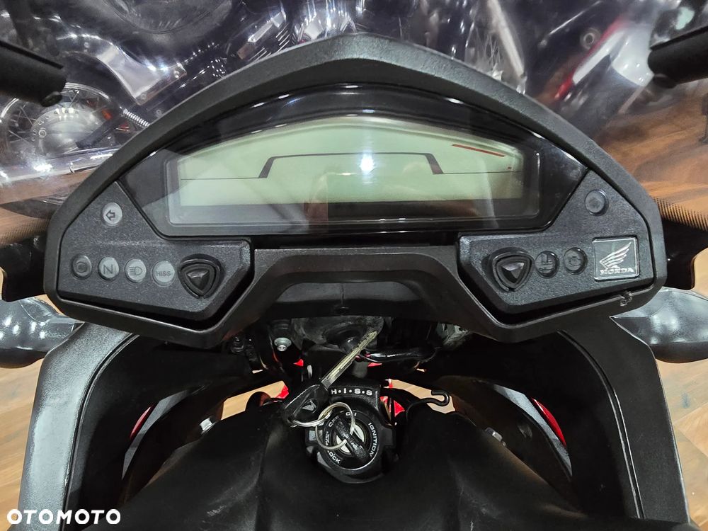 Honda VFR - 21