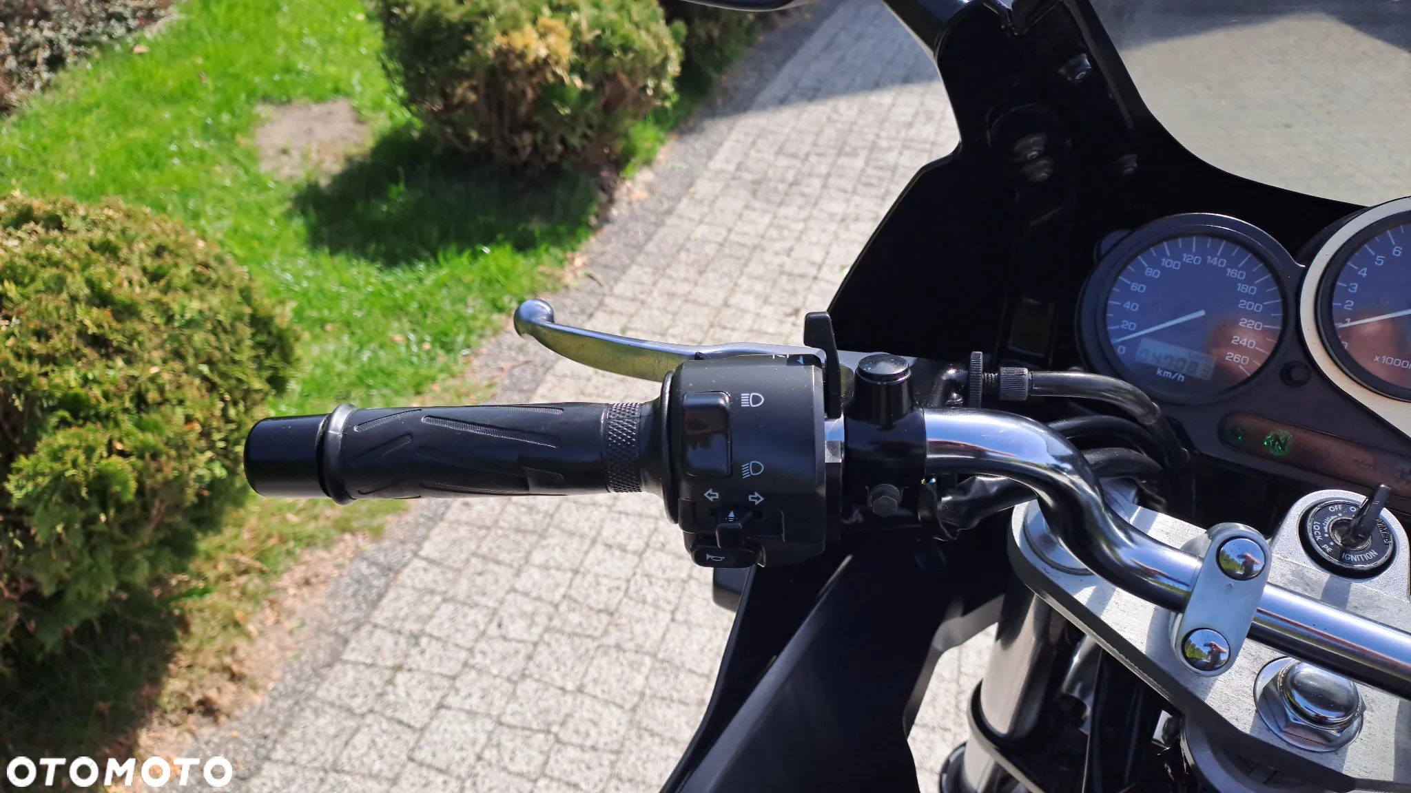 Yamaha FZS - 17